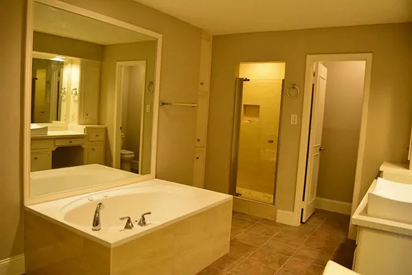 $2,895 | 2127 Manor Green Drive, Houston, TX 77077