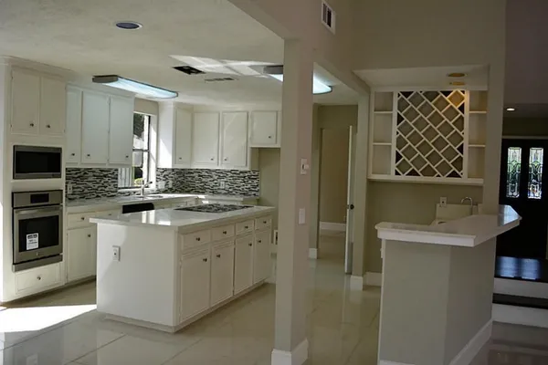 $2,895 | 2127 Manor Green Drive, Houston, TX 77077