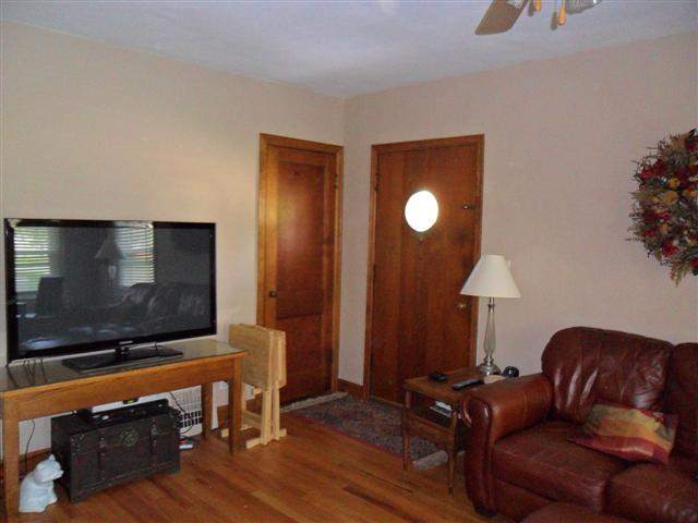 2134 Hickory Grove Road Davenport, IA 52804 - Photo 8 of 12 Gallery Image 8