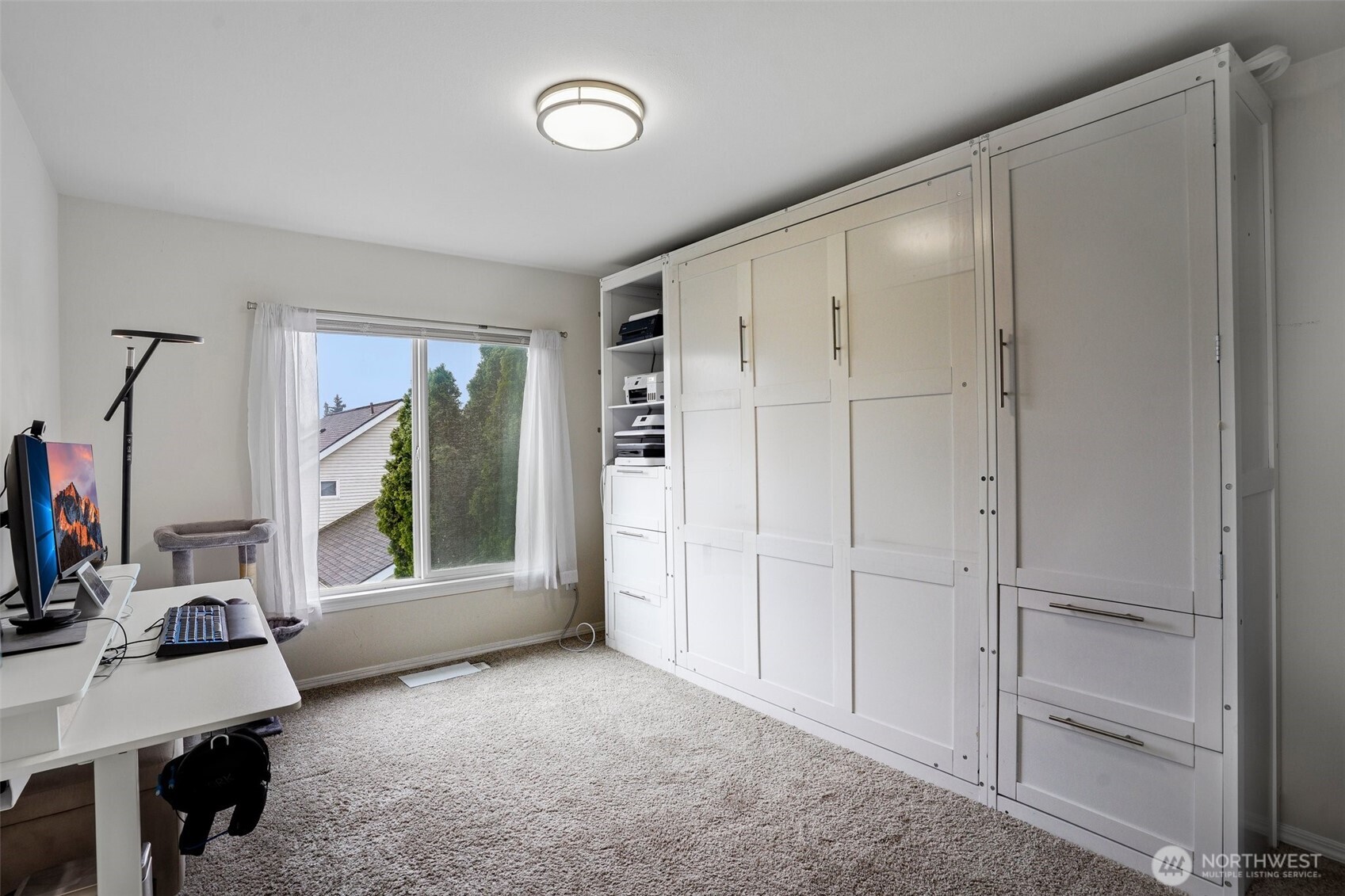 3723 Northeast 6th Street Renton, WA 98056 - Photo 18 of 27 Gallery Image 18