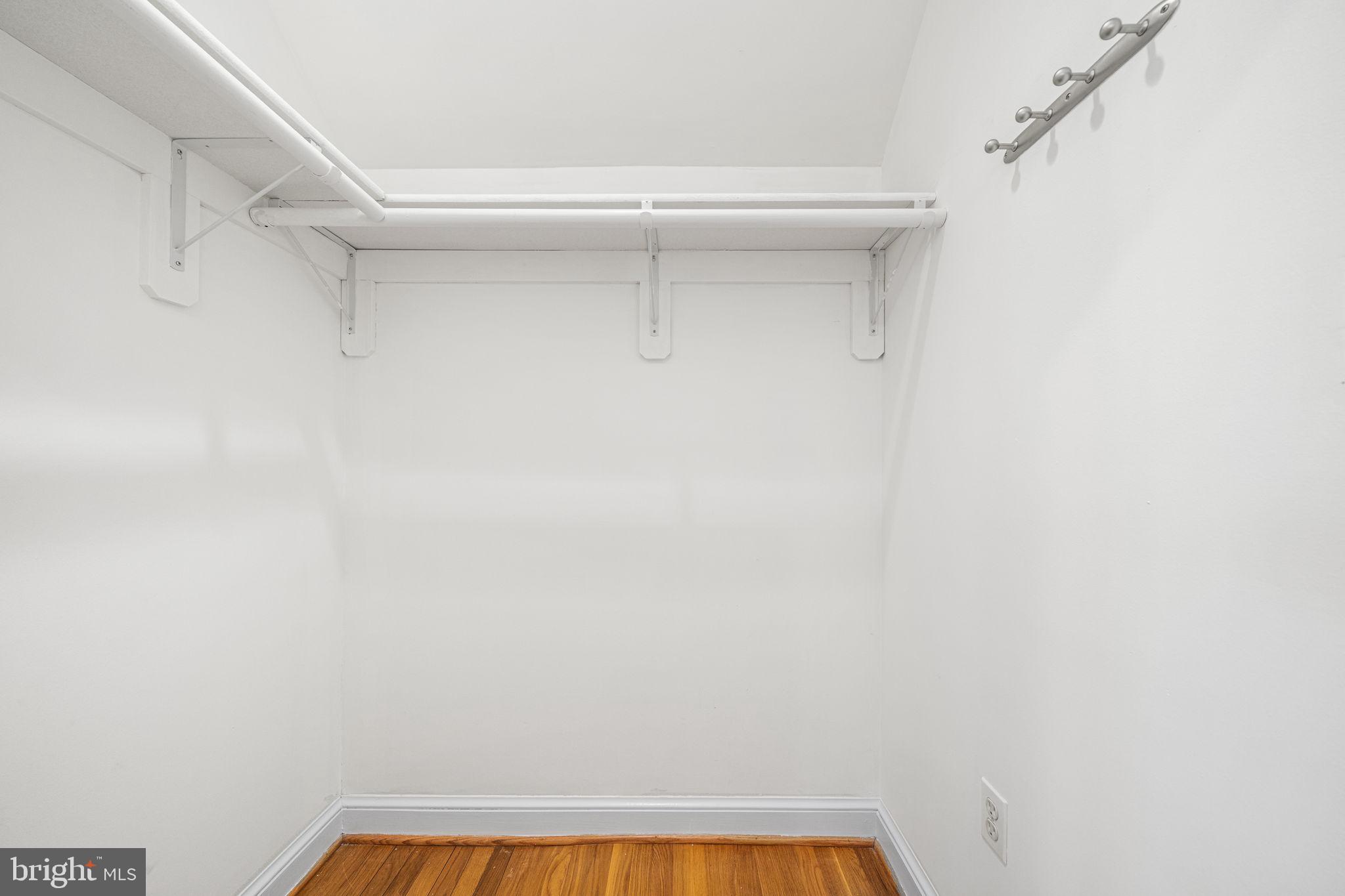 4613 8th Road South Arlington, VA 22204 - Photo 37 of 59 a view of a small room