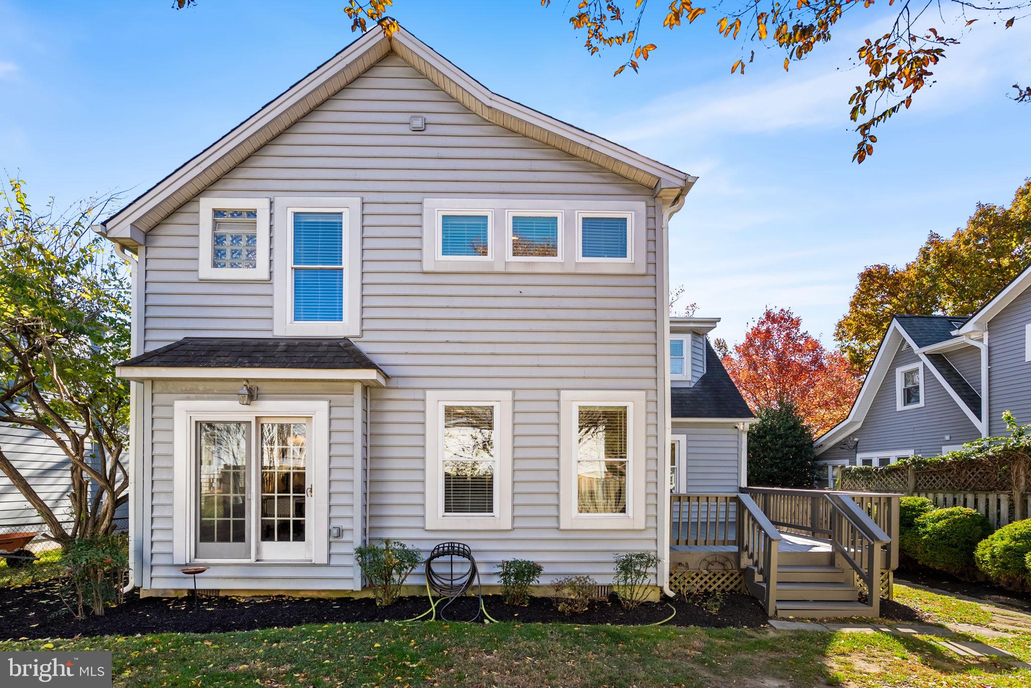 4613 8th Road South Arlington, VA 22204 - Photo 54 of 59 a front view of a house with garden