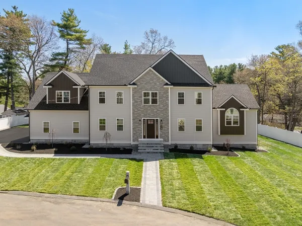 $2,199,000 | 18 Druid Hill Avenue, Burlington, MA 01803
