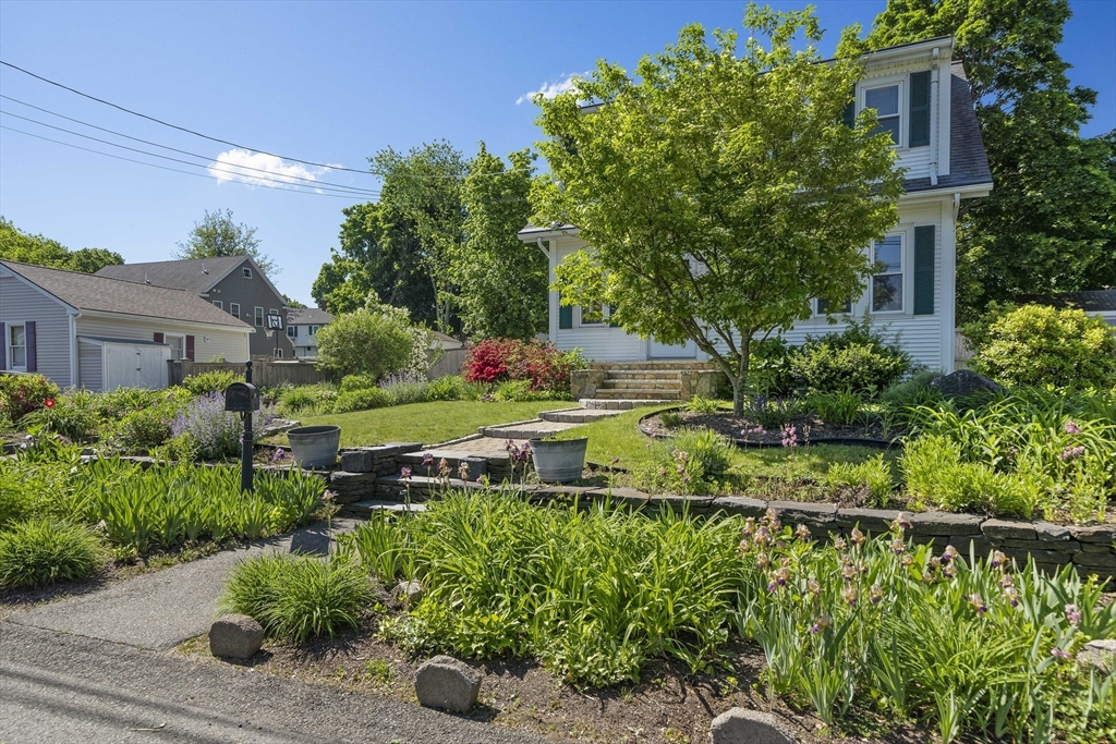 10 Waldron Road Braintree, MA 02184 - Photo 11 of 41