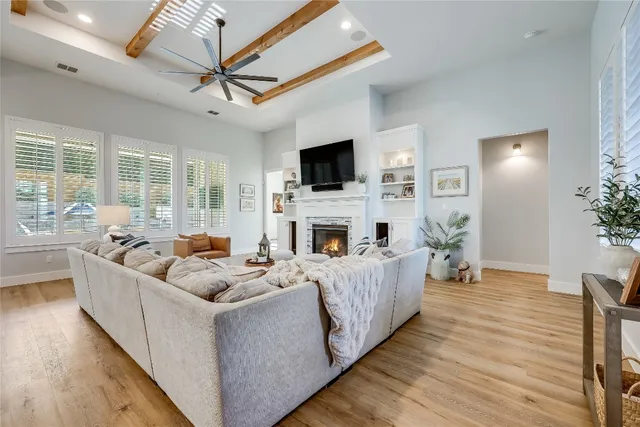 $1,149,999 | Undisclosed Address, Point Venture, TX 78645