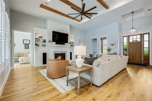 $1,149,999 | Undisclosed Address, Point Venture, TX 78645