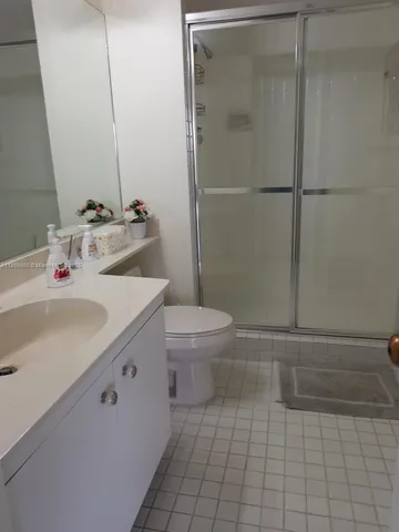 $3,700 | 2000 Towerside Terrace, Unit 711, Miami, FL 33138