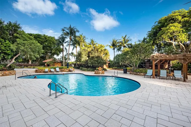 $3,700 | 2000 Towerside Terrace, Unit 711, Miami, FL 33138