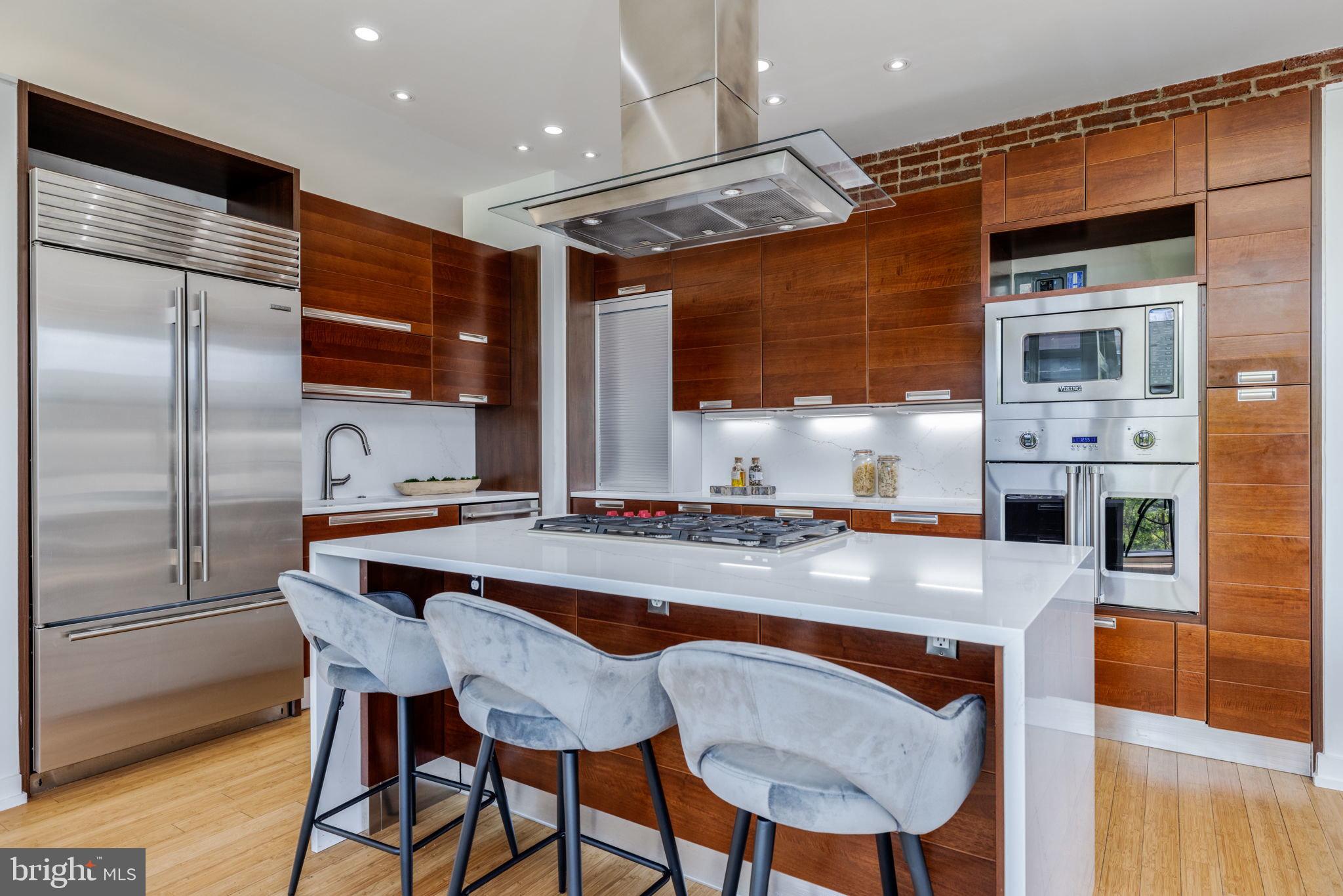 1413 P Street Northwest, Unit 302 Washington, DC 20005 - Photo 10 of 24 Kitchen