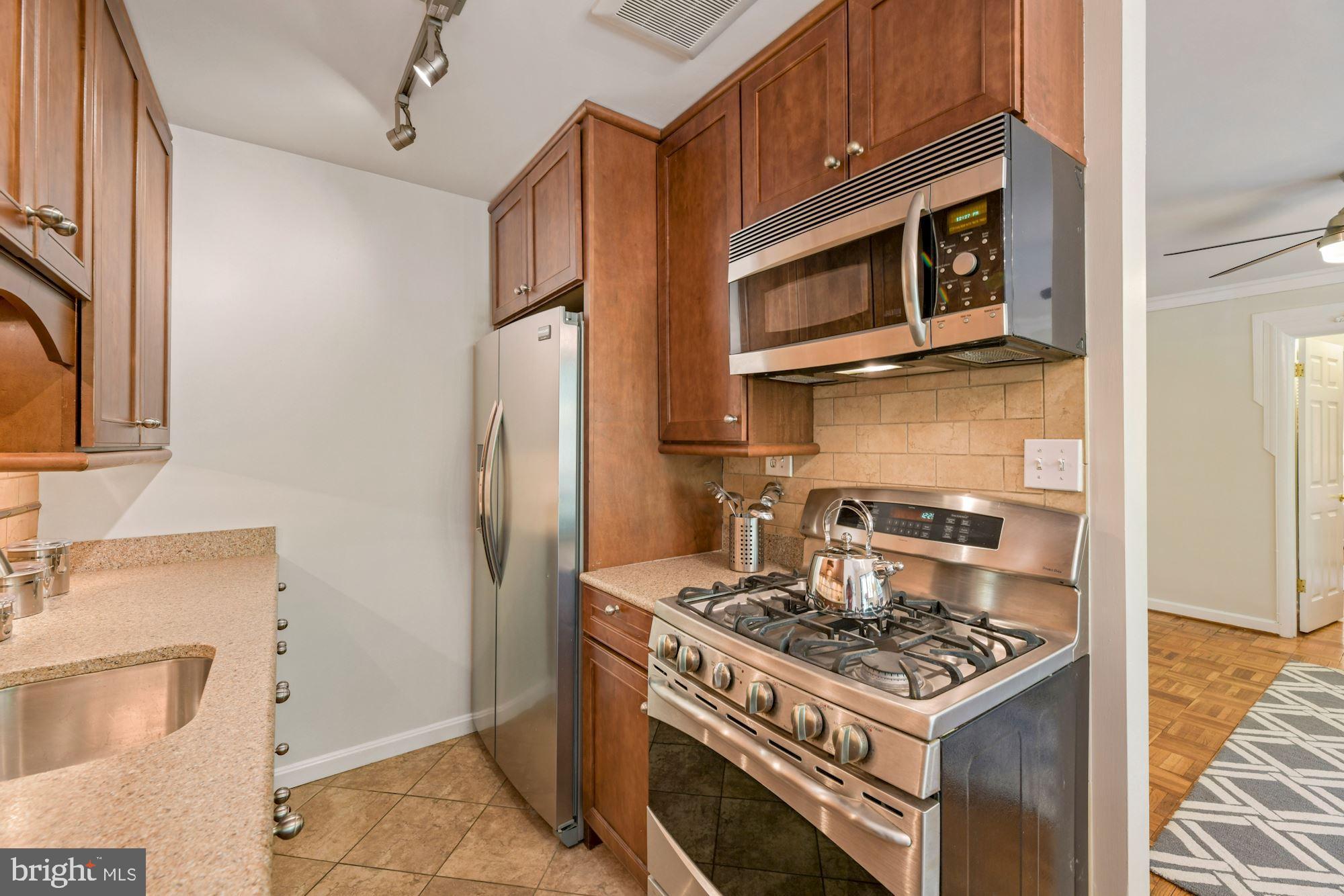 2325 42nd Street Northwest, Unit 204 Washington, DC 20007 - Photo 11 of 41