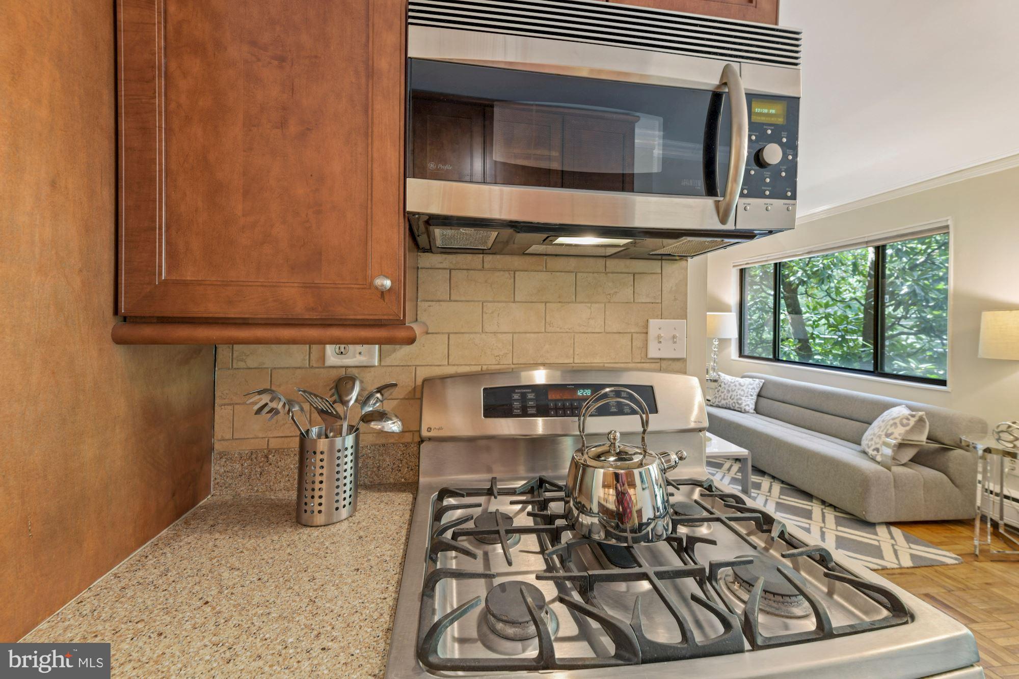 2325 42nd Street Northwest, Unit 204 Washington, DC 20007 - Photo 12 of 41