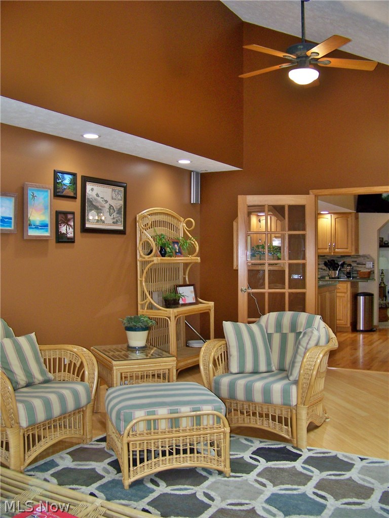 625 Wall Road Wadsworth, OH 44281 - Photo 11 of 29 Sunroom - vaulted ceiling & French doors to kitchen