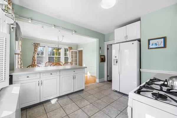 $549,900 | 146 Shrewsbury Street, Holden, MA 01520