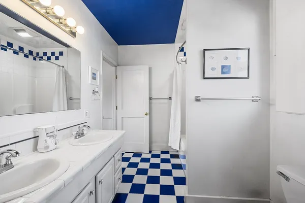 $569,000 | 146 Shrewsbury Street, Holden, MA 01520