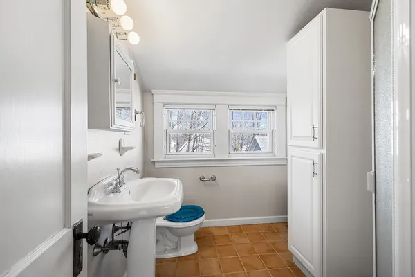 $569,000 | 146 Shrewsbury Street, Holden, MA 01520