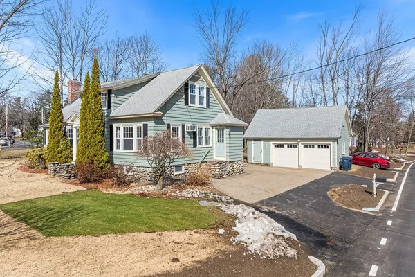 $569,000 | 146 Shrewsbury Street, Holden, MA 01520