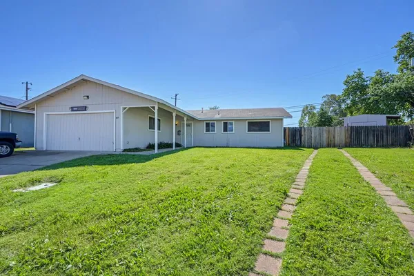 $405,000 | 1071 Hollingsworth Drive, Lincoln, CA 95648
