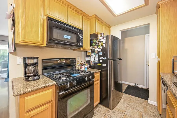 $405,000 | 1071 Hollingsworth Drive, Lincoln, CA 95648