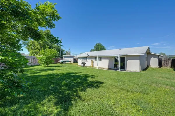 $405,000 | 1071 Hollingsworth Drive, Lincoln, CA 95648