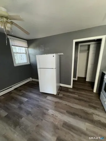 $2,000 | 275 Lexington Avenue, Unit 2, Bridgeport, CT 06604