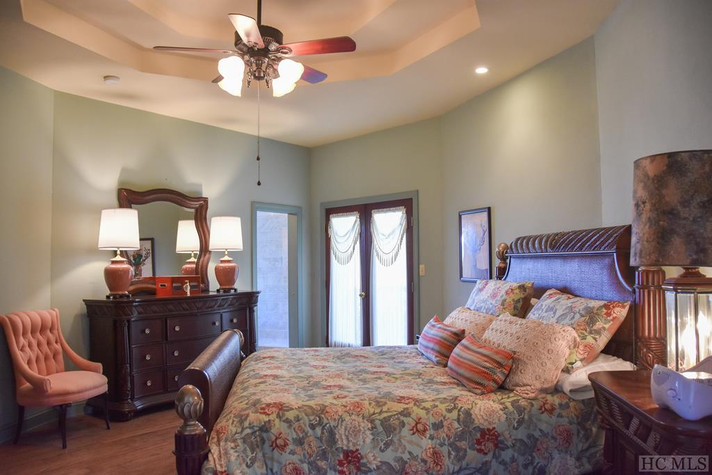 462 Eagle Ridge Road Sapphire, NC 28774 - Photo 15 of 28 Gallery Image 15