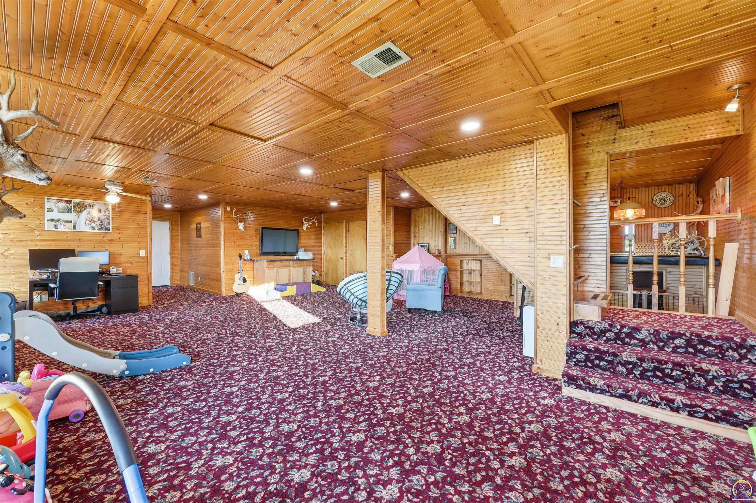 6449 Northwest Humphrey Road Topeka, KS 66618 - Photo 29 of 47