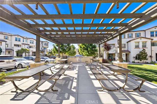 a view of building with outdoor space