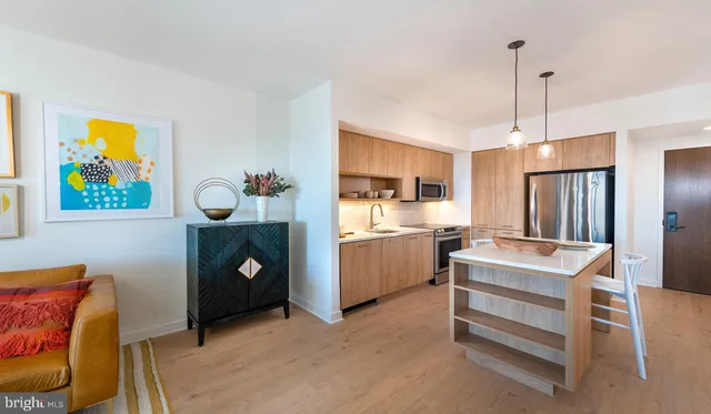 $3,370 | 4710 Elm Street, Unit 1BE2601, Bethesda, MD 20814