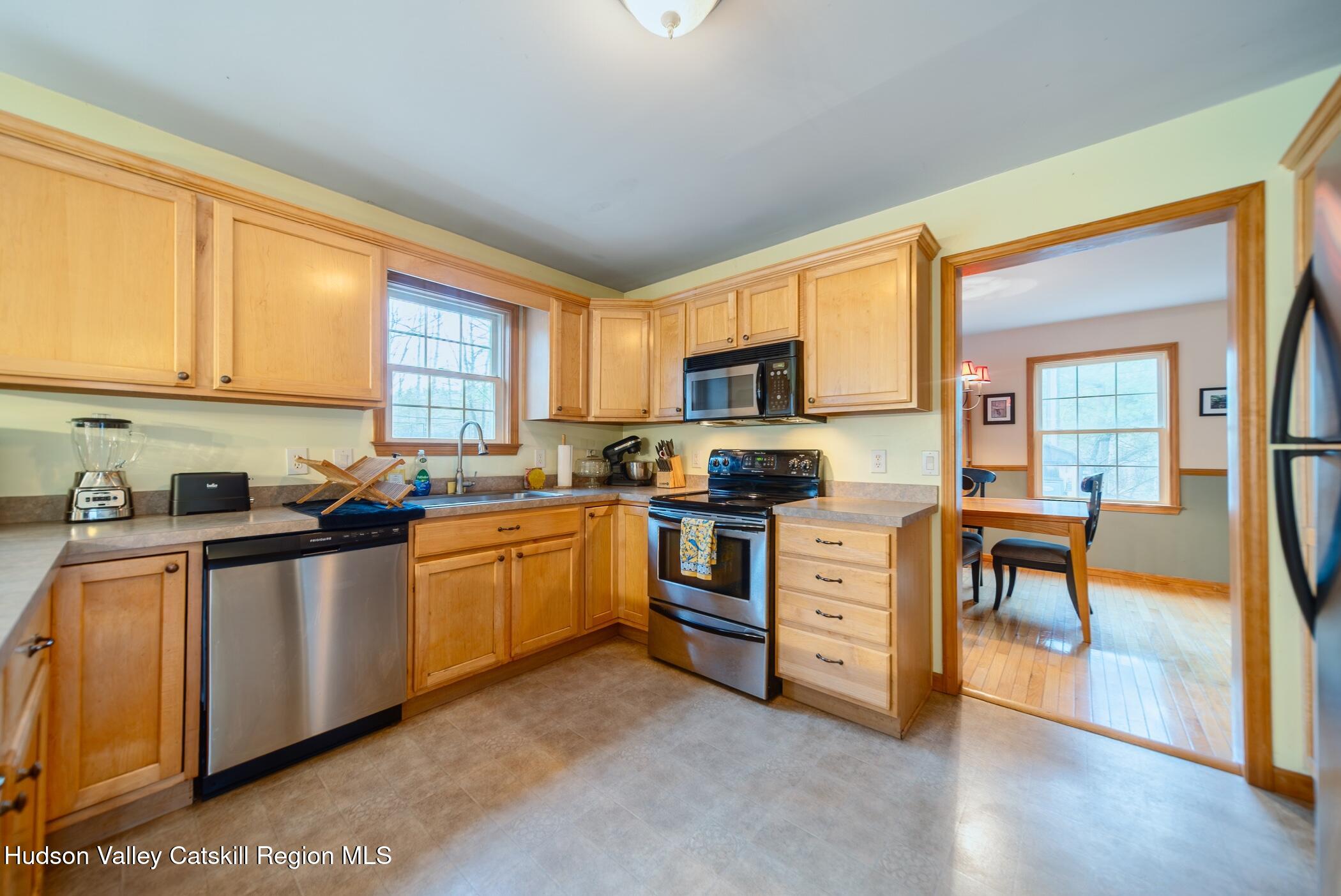 226 Blue Mountain Road Saugerties, NY 12477 - Photo 11 of 45 Image-8