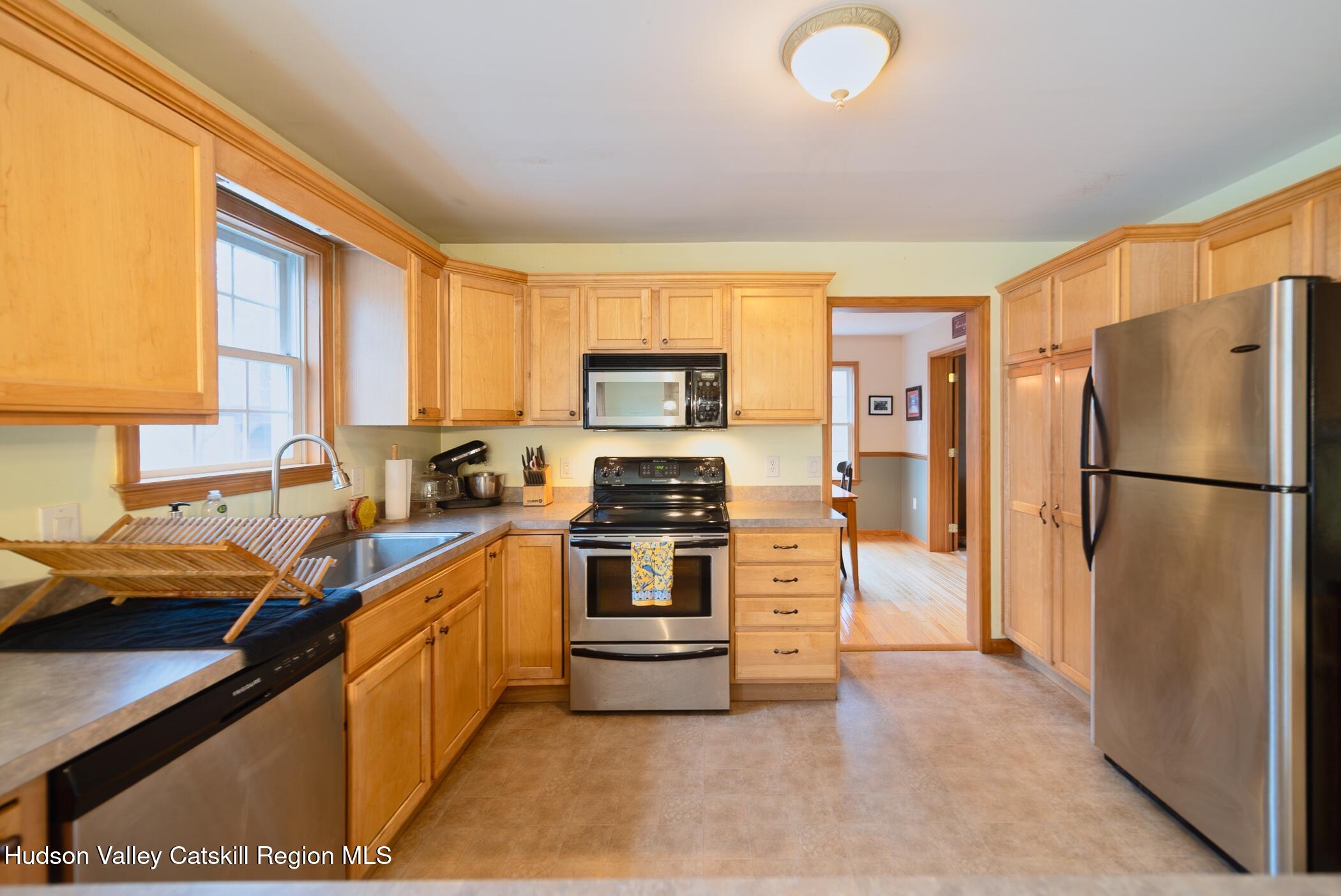 226 Blue Mountain Road Saugerties, NY 12477 - Photo 12 of 45 Image-10