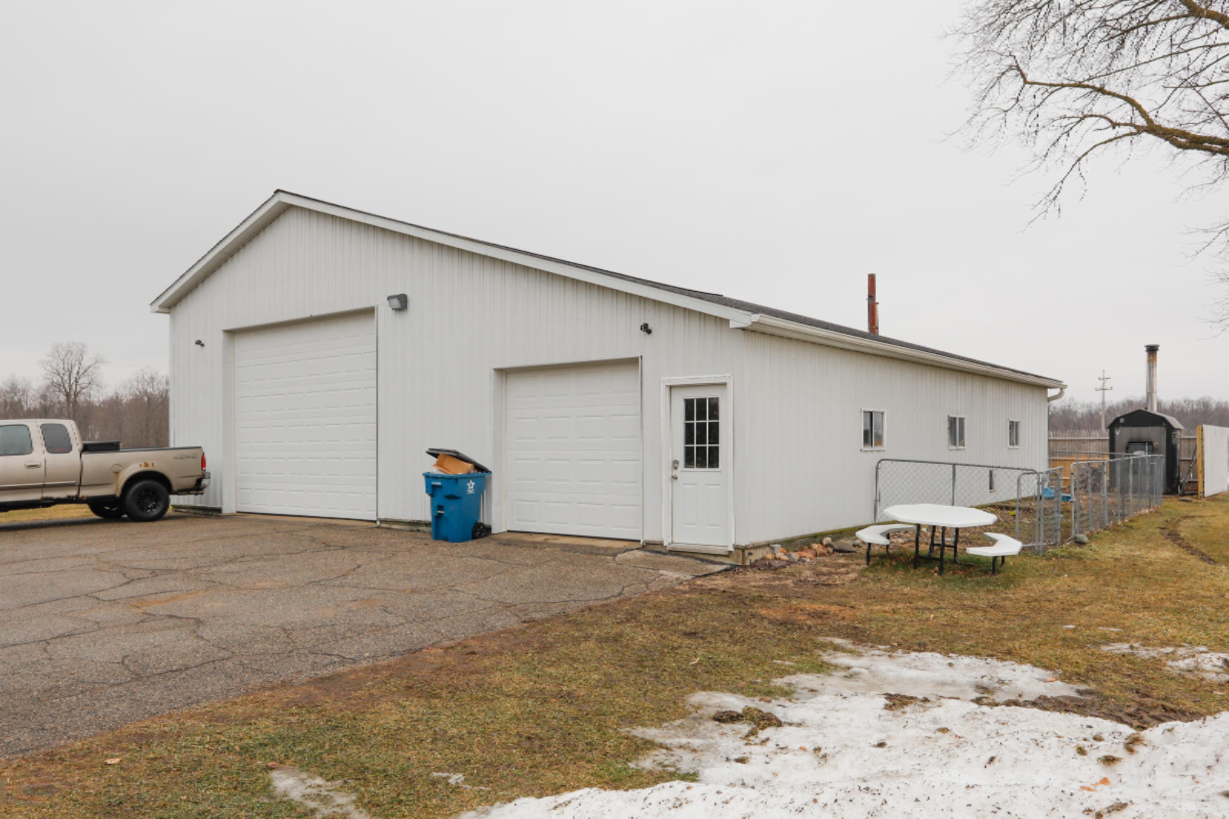 516 Lindley Road Bronson, MI 49028 - Photo 3 of 38 516 Lindley Rd-103