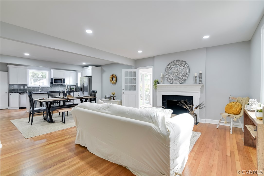 2432 Kenmore Road Henrico, VA 23228 - Photo 4 of 44 Gallery Image 4