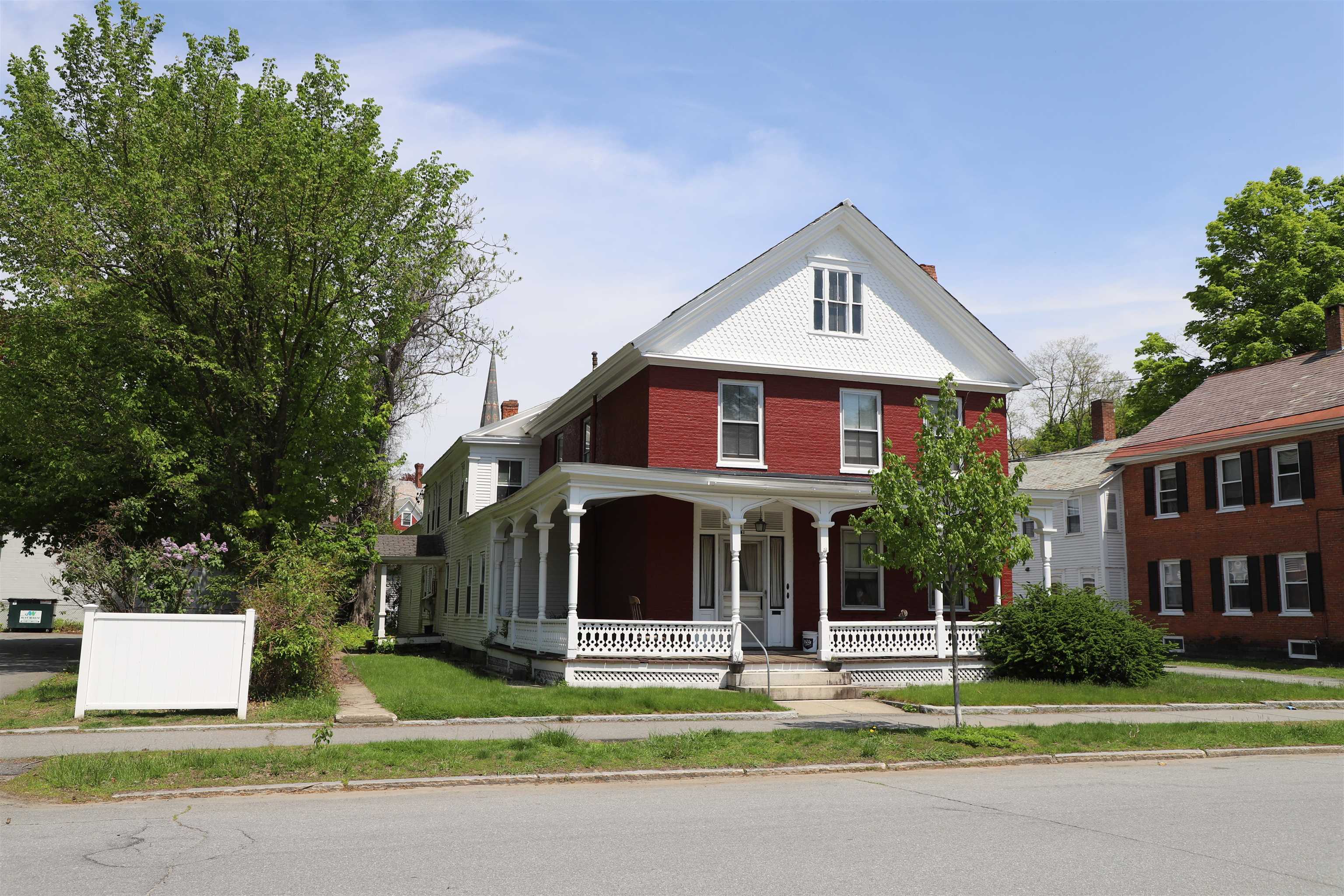 31 School Street Rockingham, VT 05101 - Photo 2 of 51