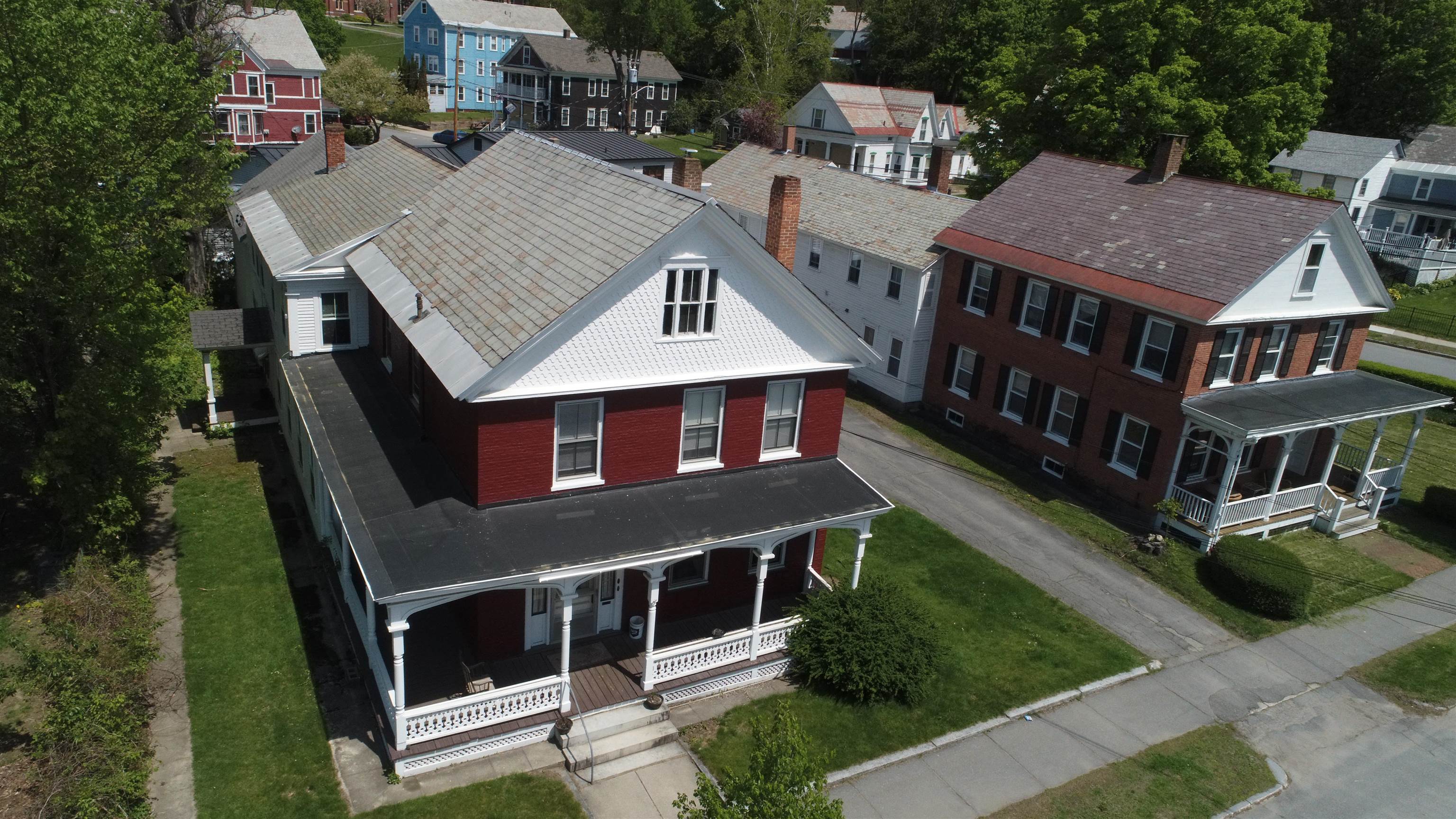 31 School Street Rockingham, VT 05101 - Photo 4 of 51