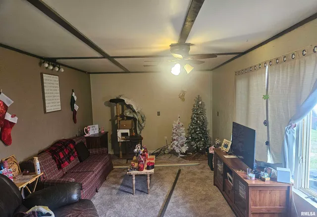 $69,900 | 640 Grant Place, Canton, IL 61520