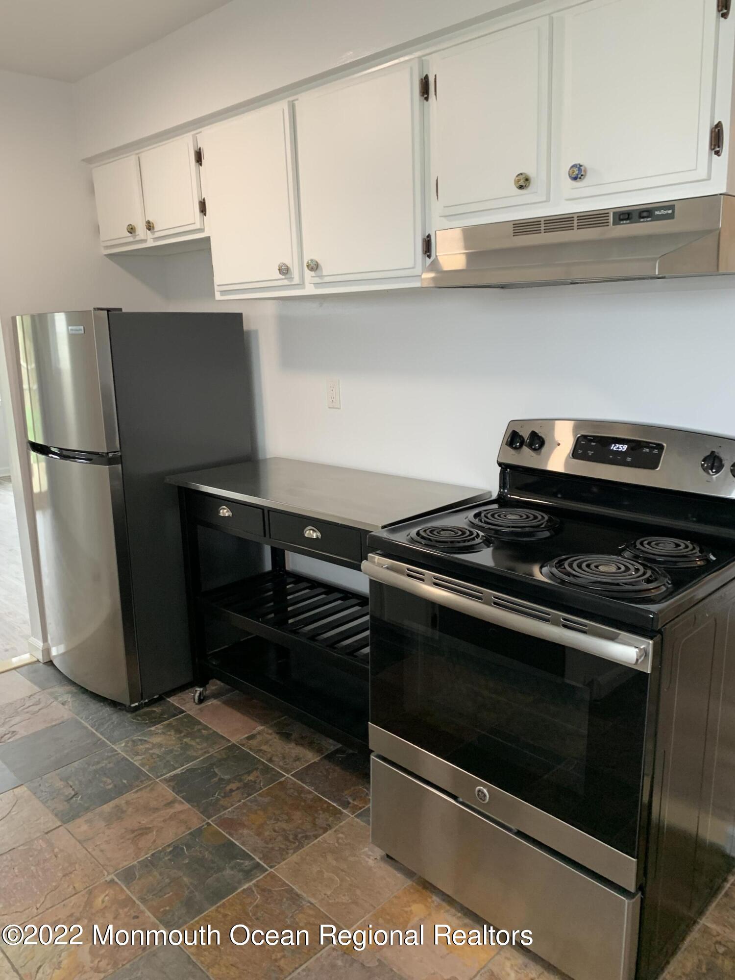 200 Portland Road, Unit B1 Highlands, NJ 07732 - Photo 12 of 19 IMG_4626