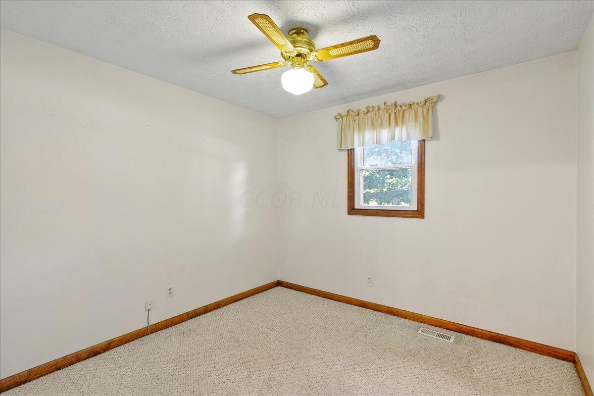 3165 Tamarack Avenue Springfield, OH 45502 - Photo 15 of 46 15-IMG_5157