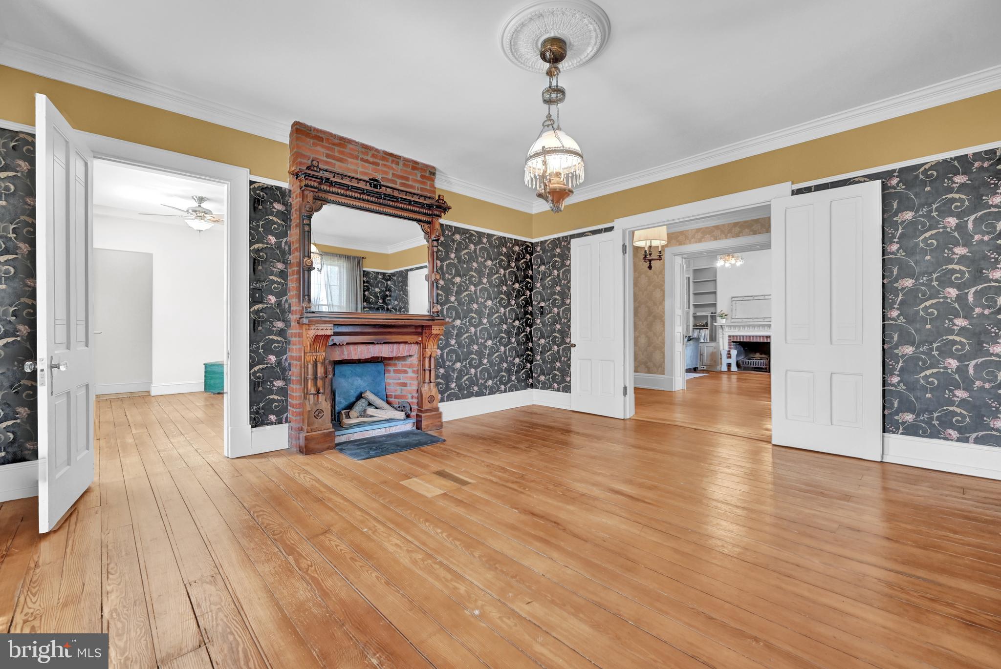 237 Frederick Street Hanover, PA 17331 - Photo 5 of 69 Gallery Image 5