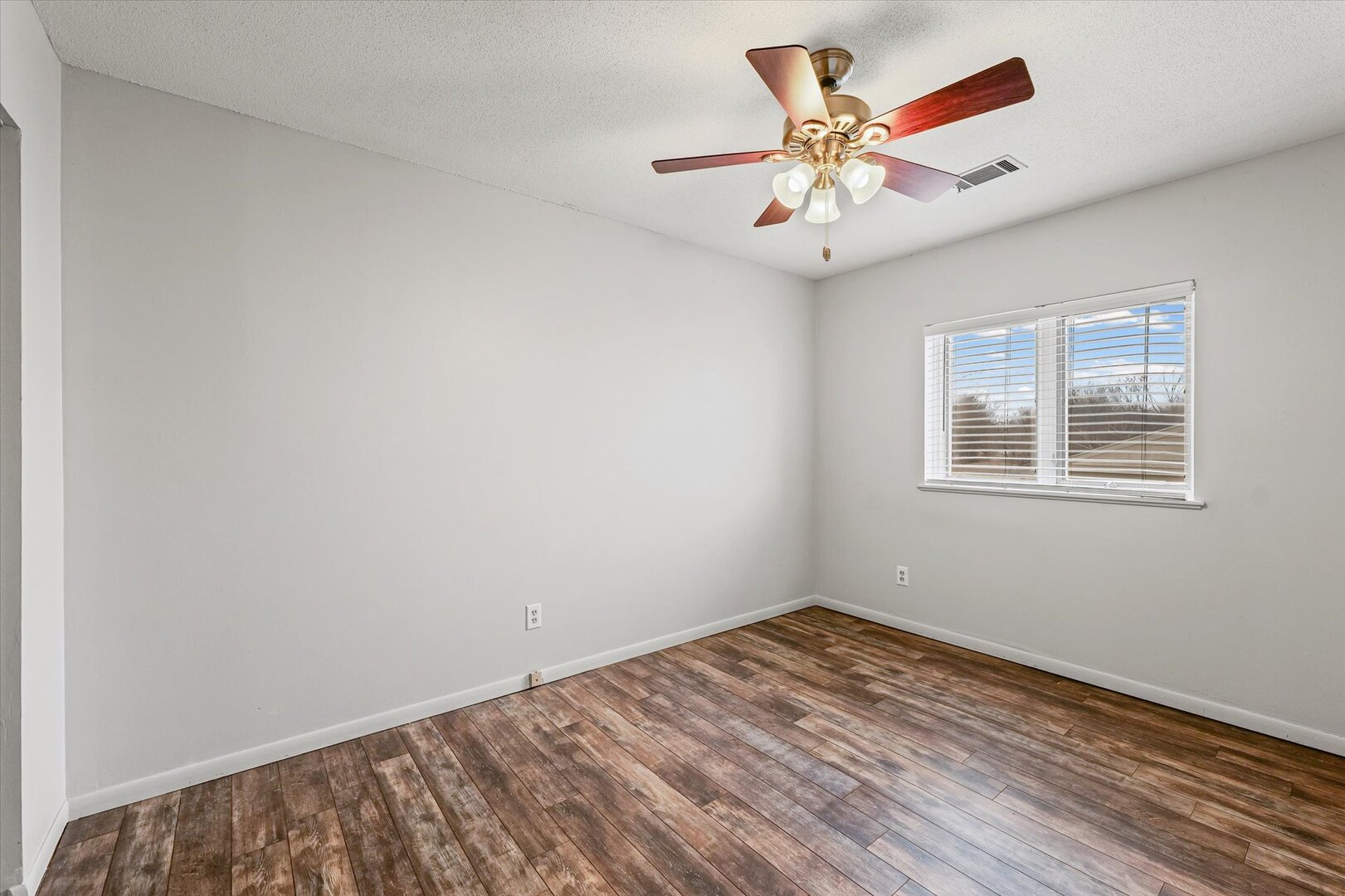 1004 East Harding Drive, Unit 303 Urbana, IL 61801 - Photo 20 of 23