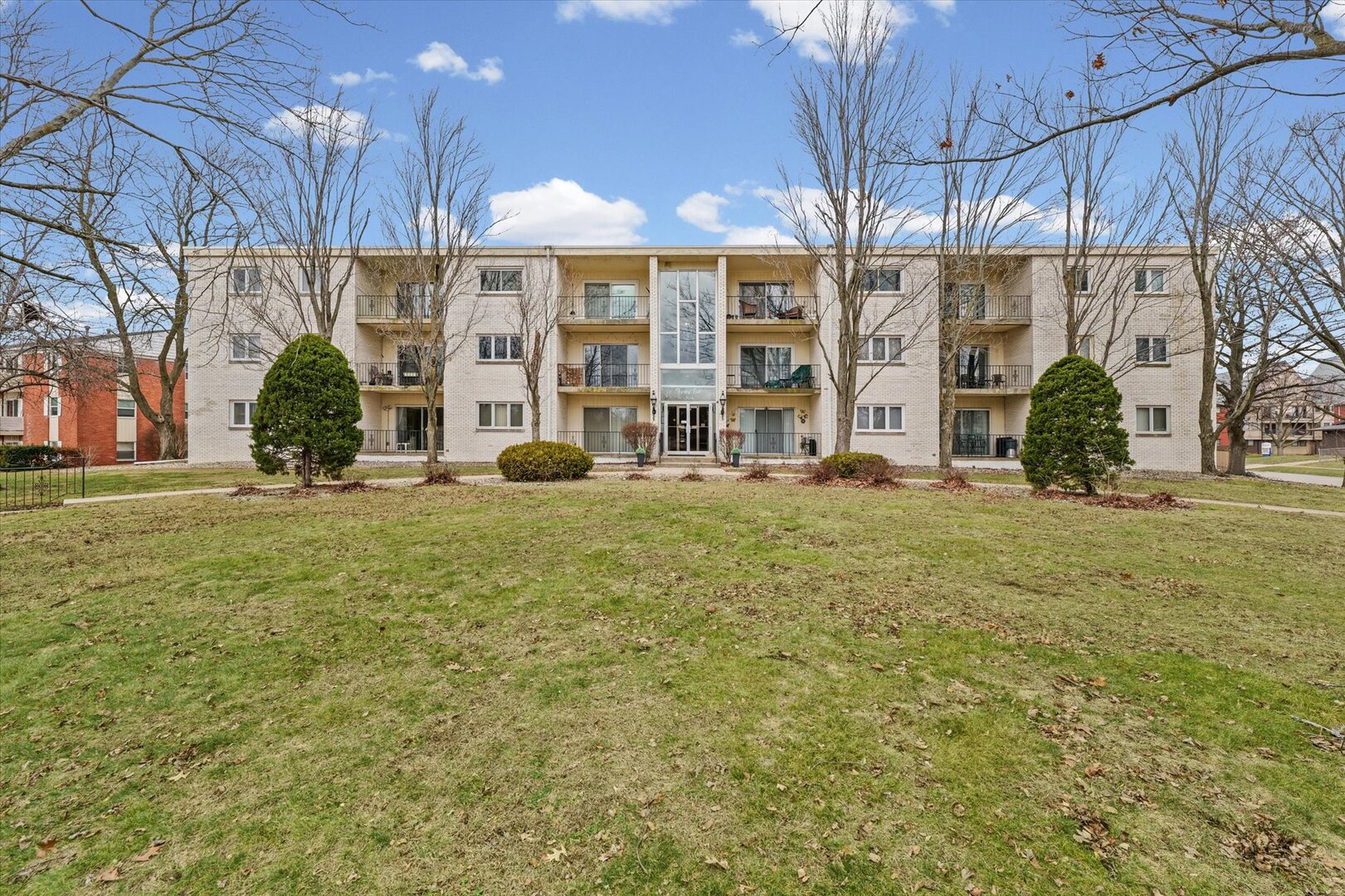 1004 East Harding Drive, Unit 303 Urbana, IL 61801 - Photo 2 of 23