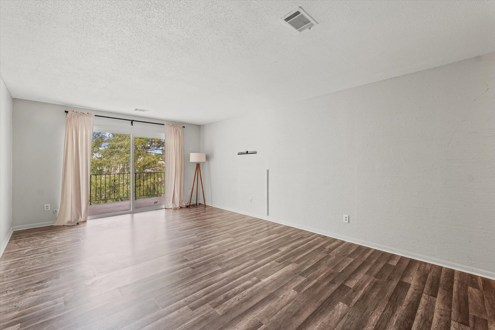 1004 East Harding Drive, Unit 303 Urbana, IL 61801 - Photo 7 of 23