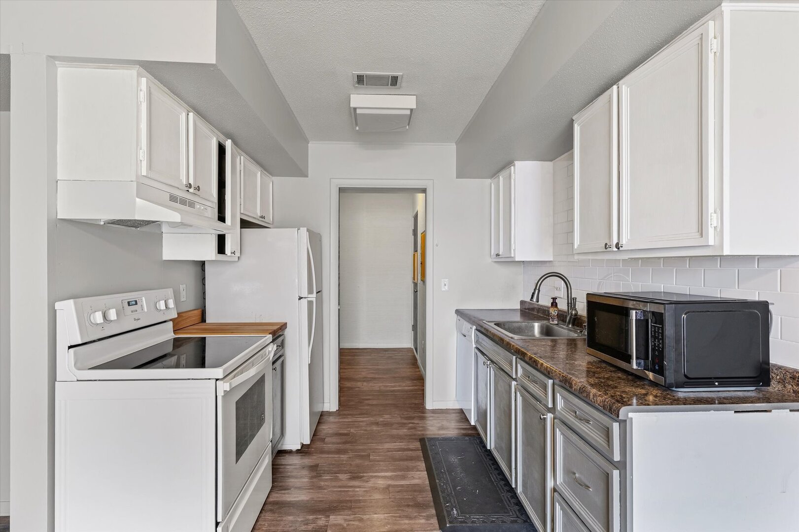 1004 East Harding Drive, Unit 303 Urbana, IL 61801 - Photo 9 of 23