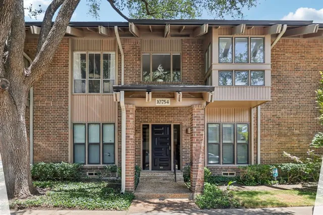 $338,000 | 10754 Villager Road, Unit D, Dallas, TX 75230