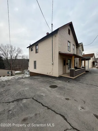$124,900 | 181 Belmont Street, Carbondale, PA 18407