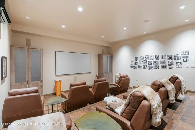 $9,950,000 | 627 Ryegrass Road, Daniel, WY 83115