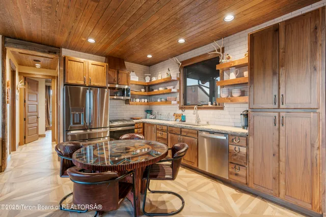 $9,950,000 | 627 Ryegrass Road, Daniel, WY 83115