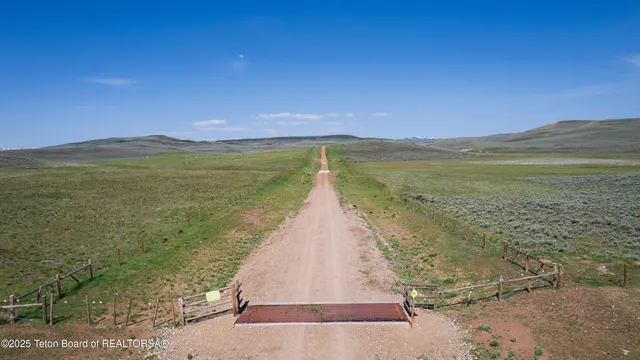 $9,950,000 | 627 Ryegrass Road, Daniel, WY 83115