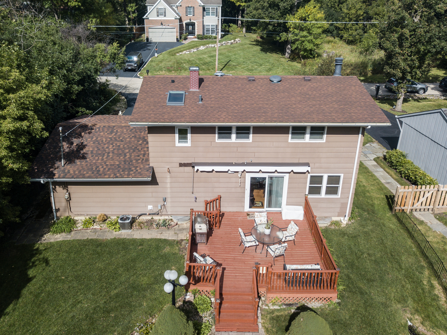 213 Forest View Drive Lake Bluff, IL 60044 - Photo 24 of 37 an aerial view of a house