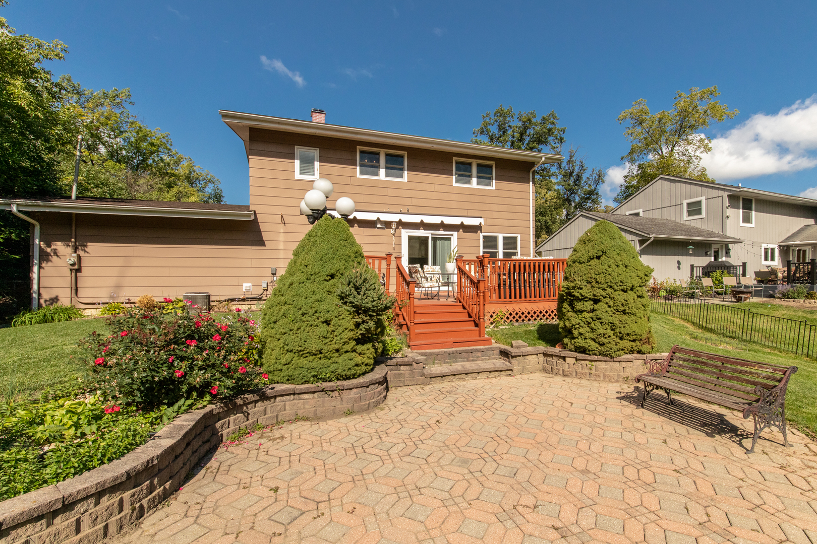213 Forest View Drive Lake Bluff, IL 60044 - Photo 26 of 37 a front view of a house with a yard