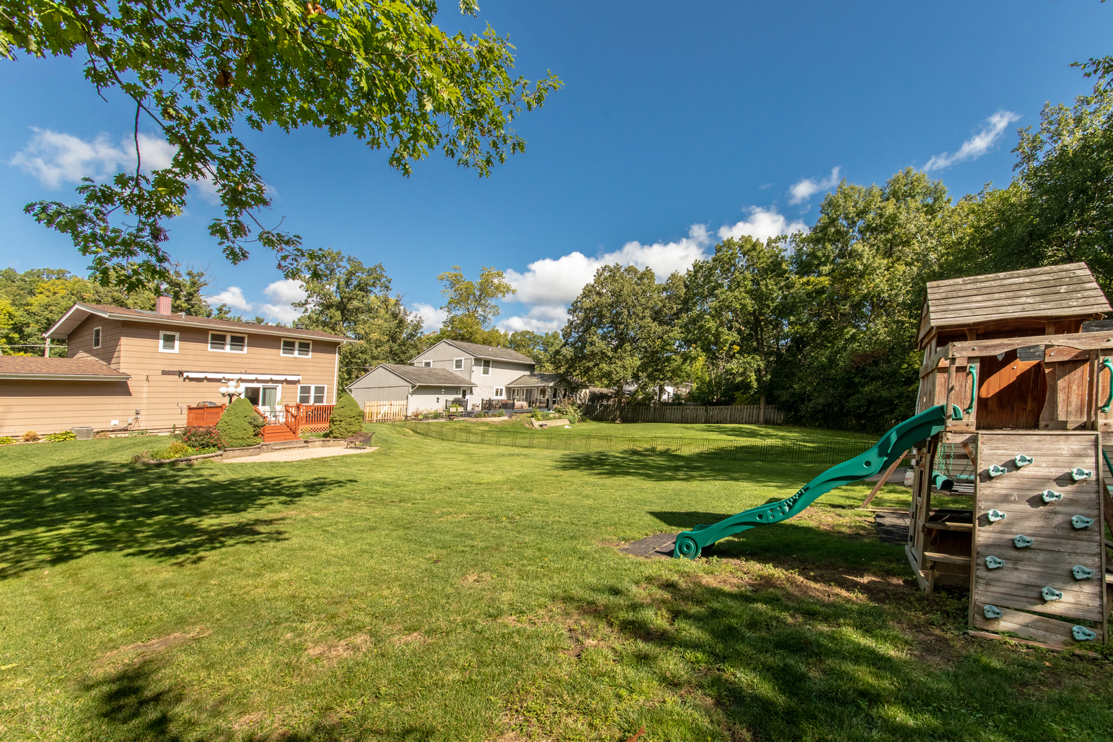 213 Forest View Drive Lake Bluff, IL 60044 - Photo 28 of 37 a view of a house with a yard